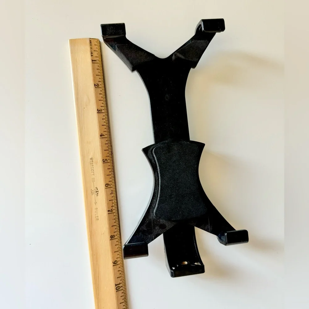 Tripod attachment for iPad or tablet